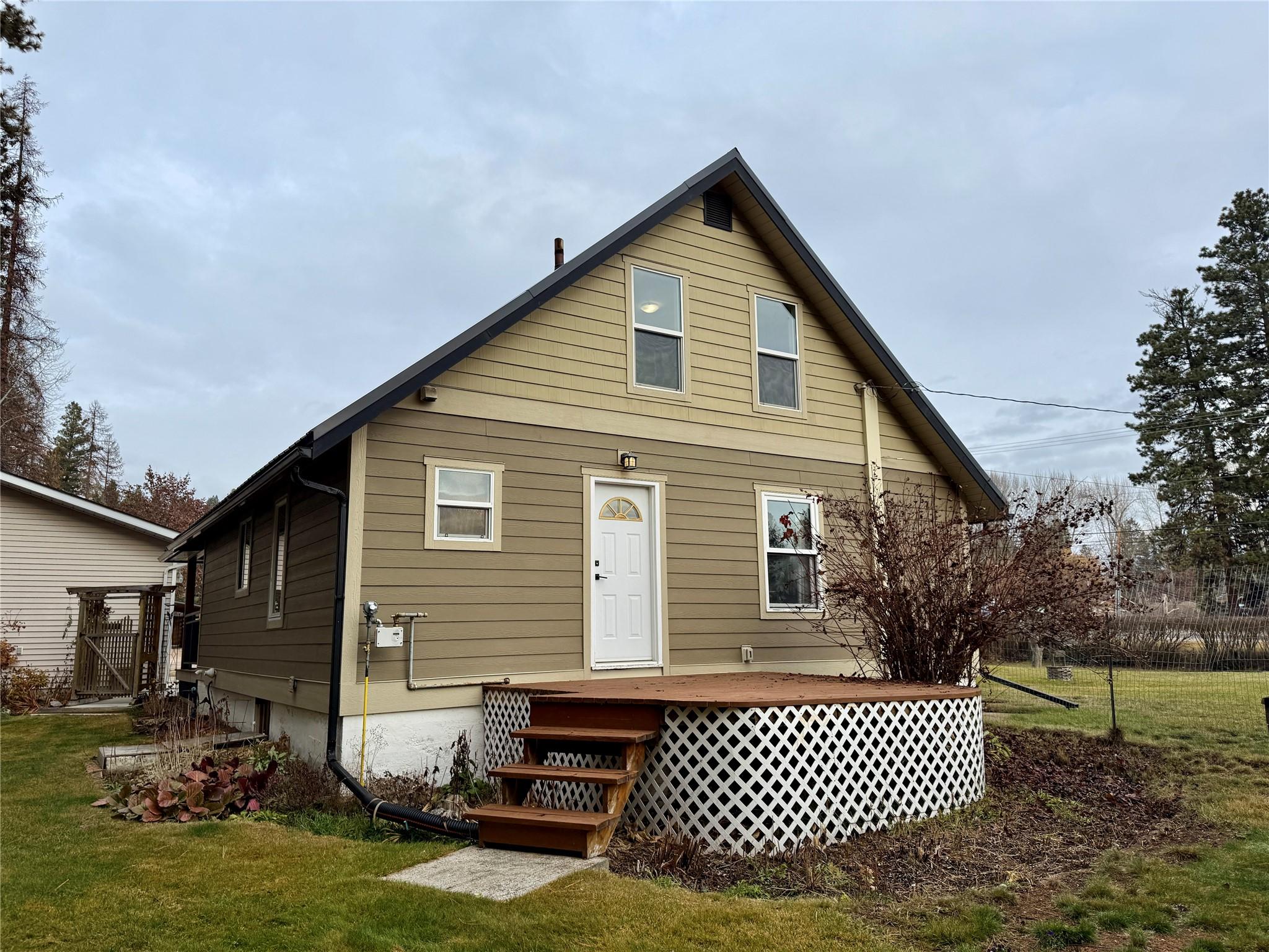 311 302Nd Avenue, Kimberley, BC - Outdoor With Deck Patio Veranda