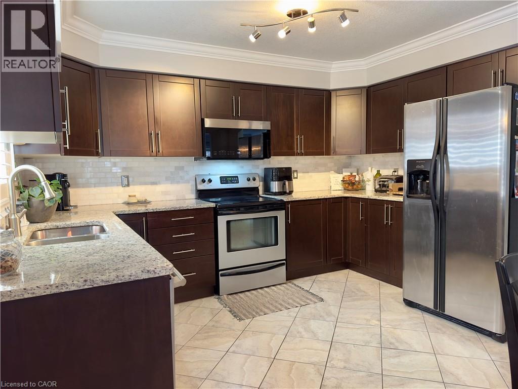 1409 Old Zeller Drive, Kitchener, ON - Indoor Photo Showing Kitchen With Double Sink With Upgraded Kitchen