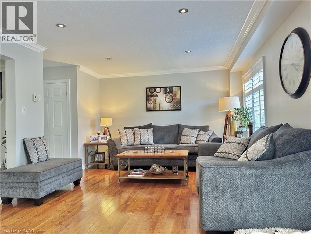 1409 Old Zeller Drive, Kitchener, ON - Indoor Photo Showing Living Room