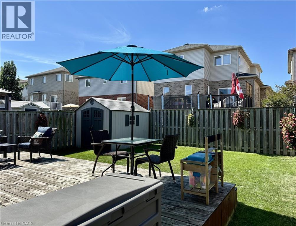 1409 Old Zeller Drive, Kitchener, ON - Outdoor