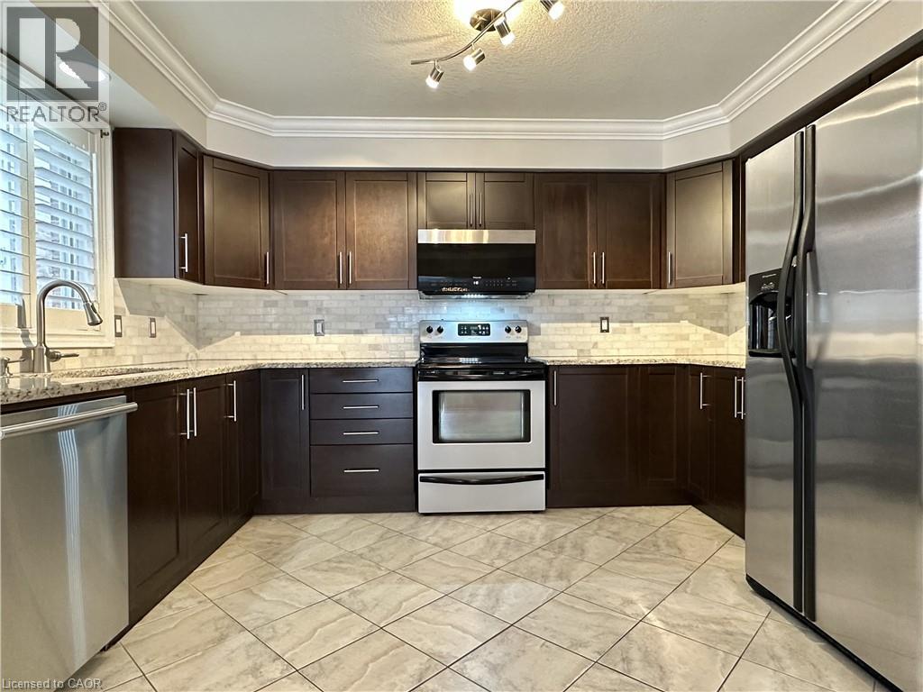 1409 Old Zeller Drive, Kitchener, ON - Indoor Photo Showing Kitchen With Upgraded Kitchen
