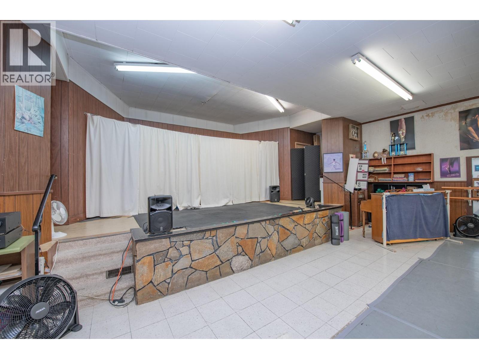 4111 27 Street, Vernon, BC