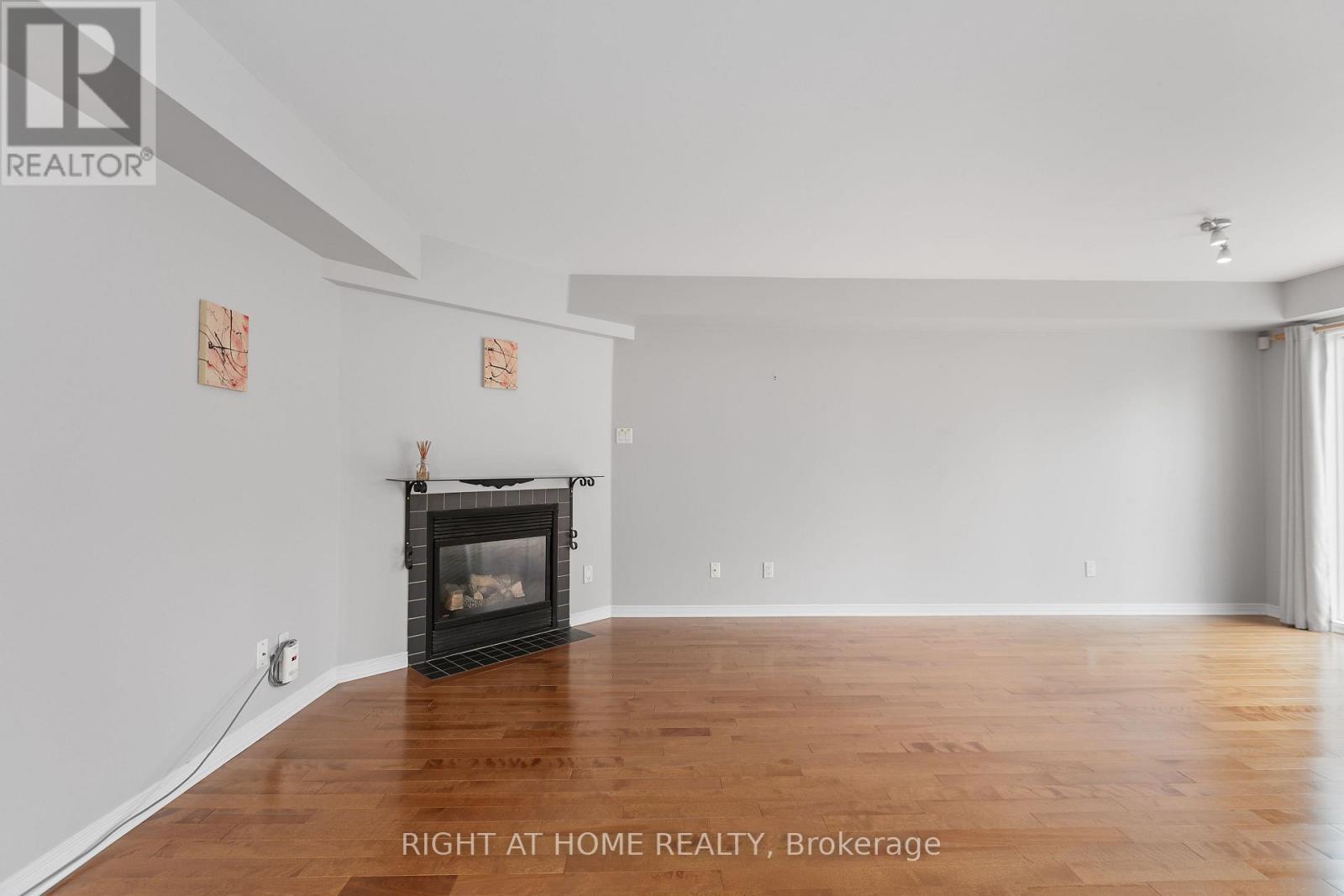 4 Thorburn Private, Ottawa, ON - Indoor With Fireplace