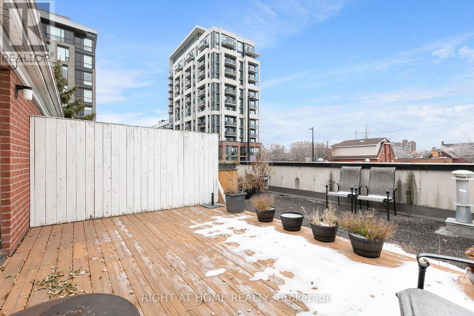 4 Thorburn Private, Ottawa, ON - Outdoor