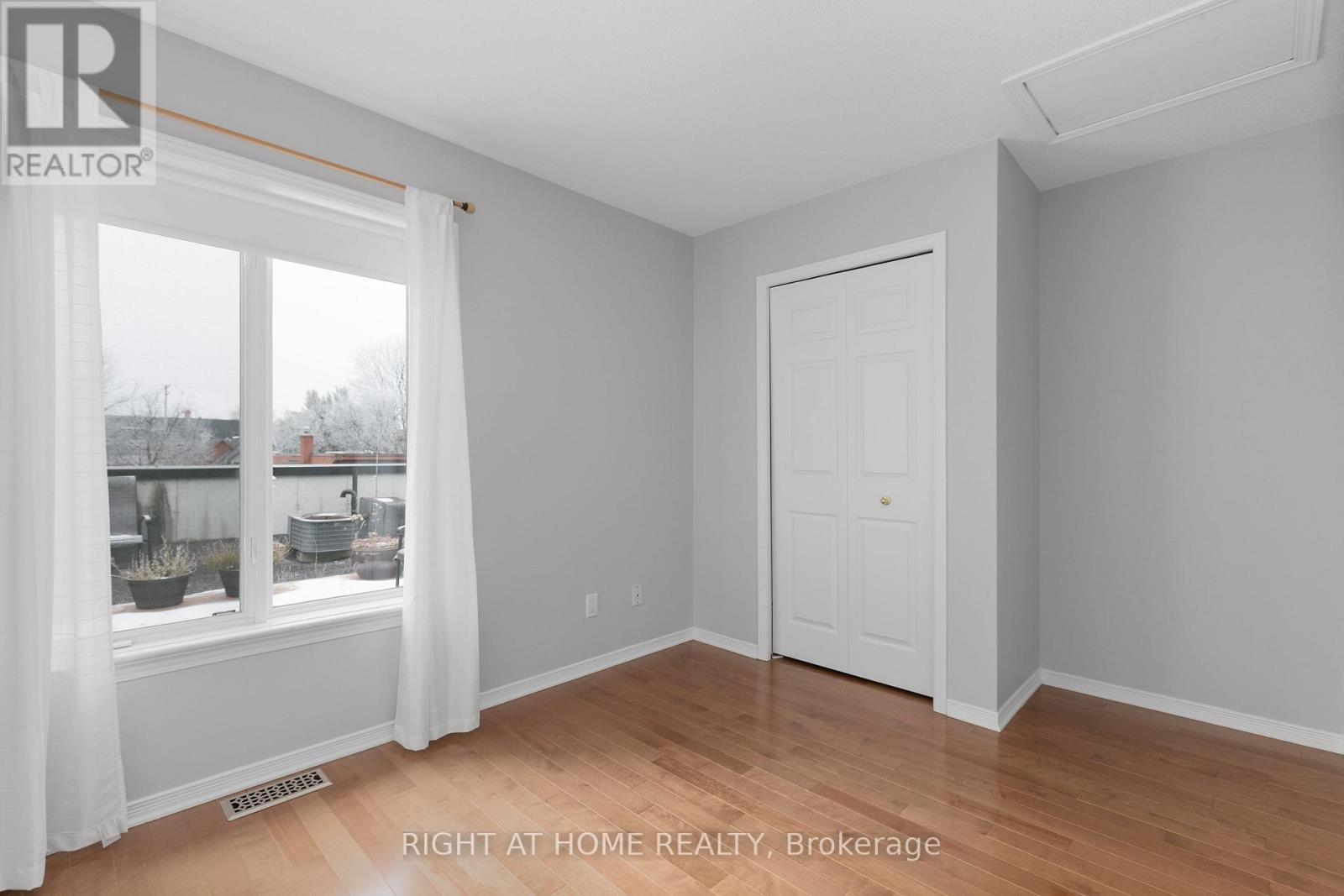 4 Thorburn Private, Ottawa, ON - Indoor Photo Showing Other Room