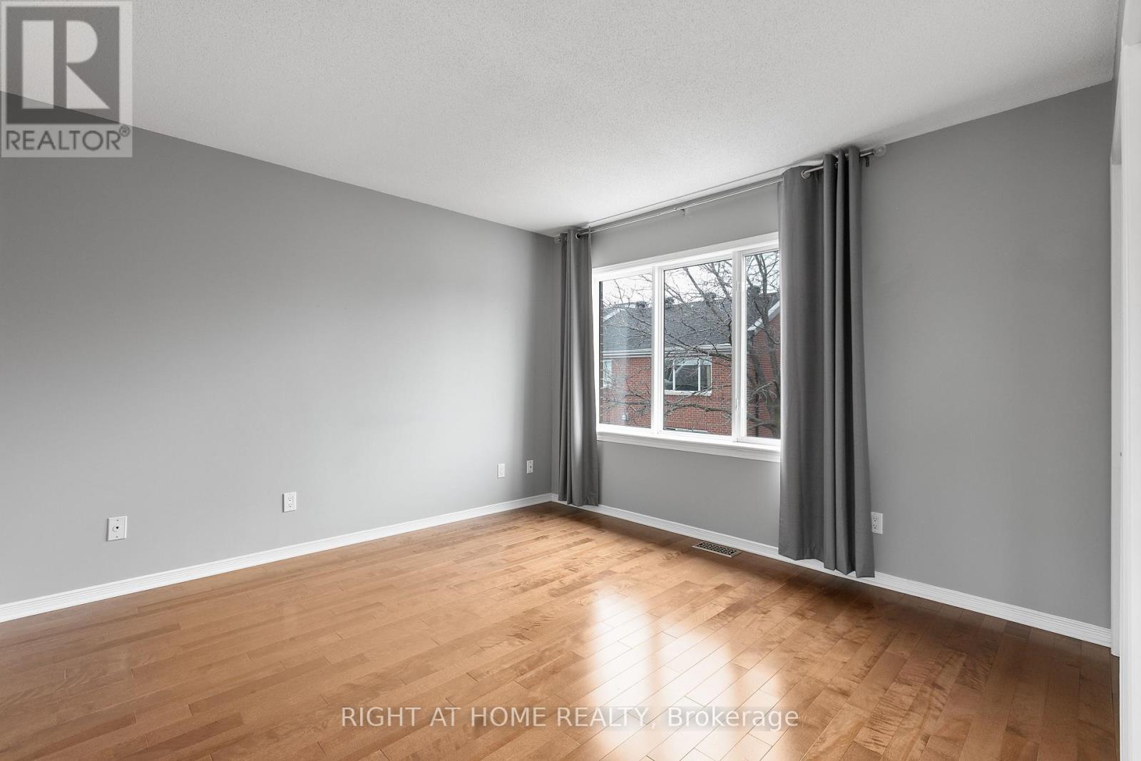 4 Thorburn Private, Ottawa, ON - Indoor Photo Showing Other Room