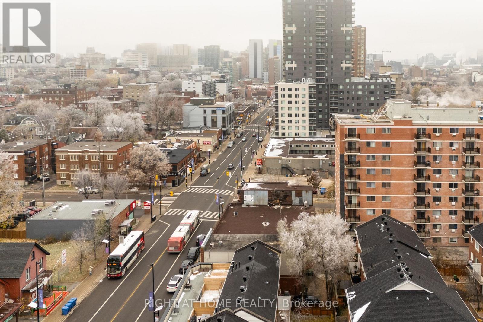 4 Thorburn Private, Ottawa, ON - Outdoor