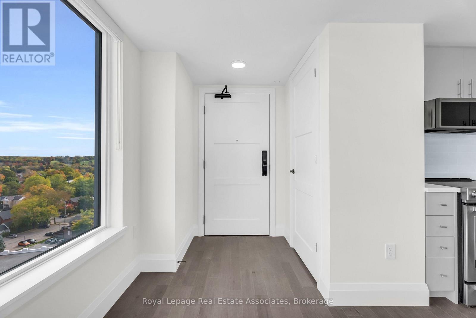 1212 - 93 Arthur Street S, Guelph, ON - Indoor Photo Showing Other Room