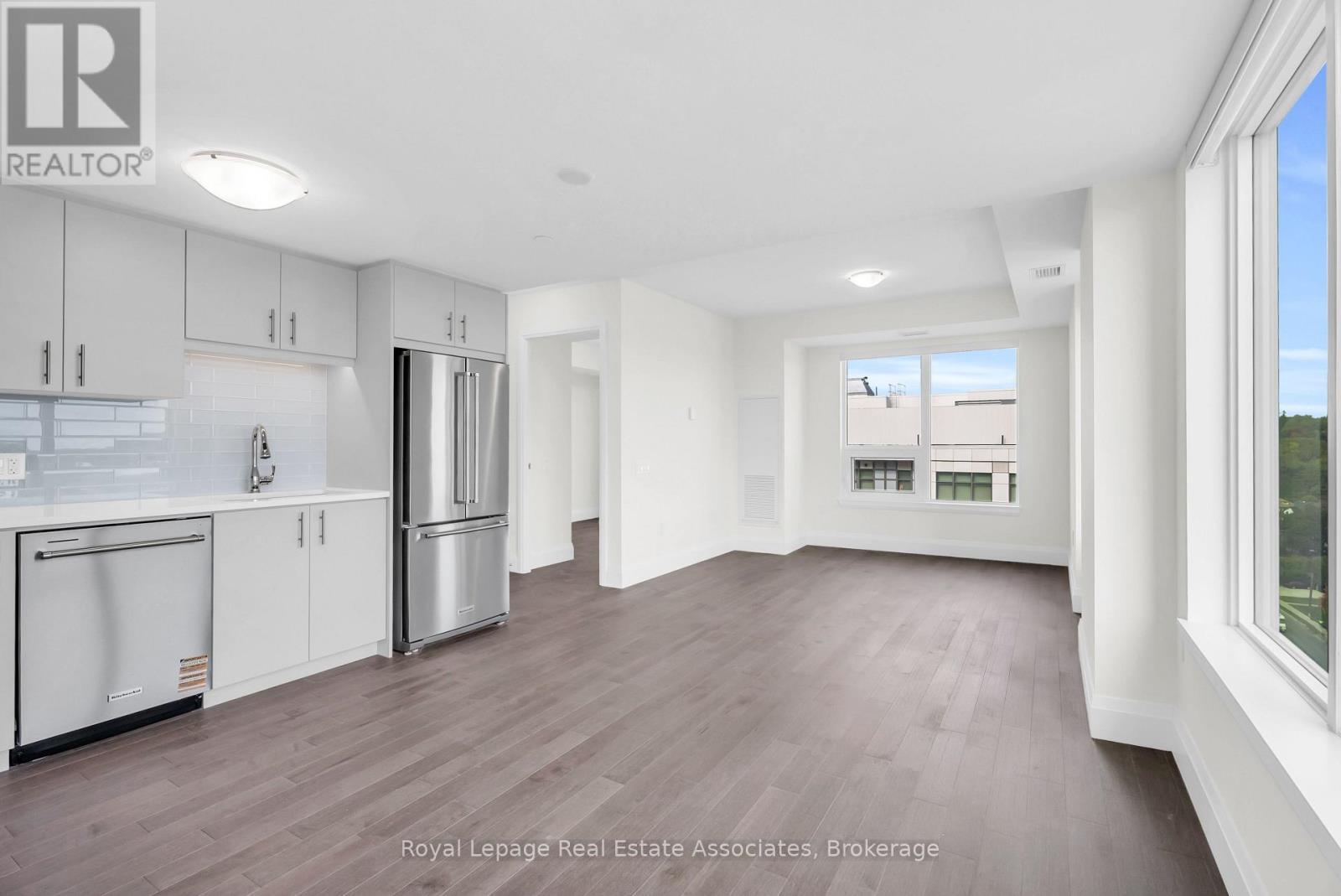 1212 - 93 Arthur Street S, Guelph, ON - Indoor Photo Showing Kitchen