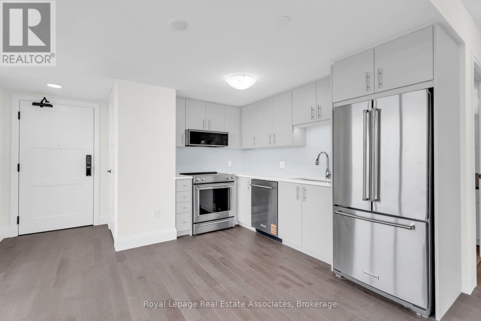1212 - 93 Arthur Street S, Guelph, ON - Indoor Photo Showing Kitchen