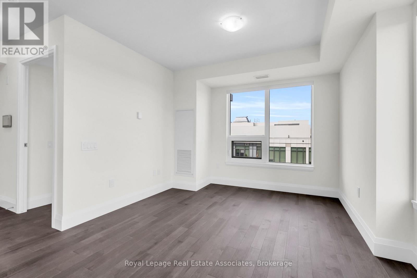 1212 - 93 Arthur Street S, Guelph, ON - Indoor Photo Showing Other Room