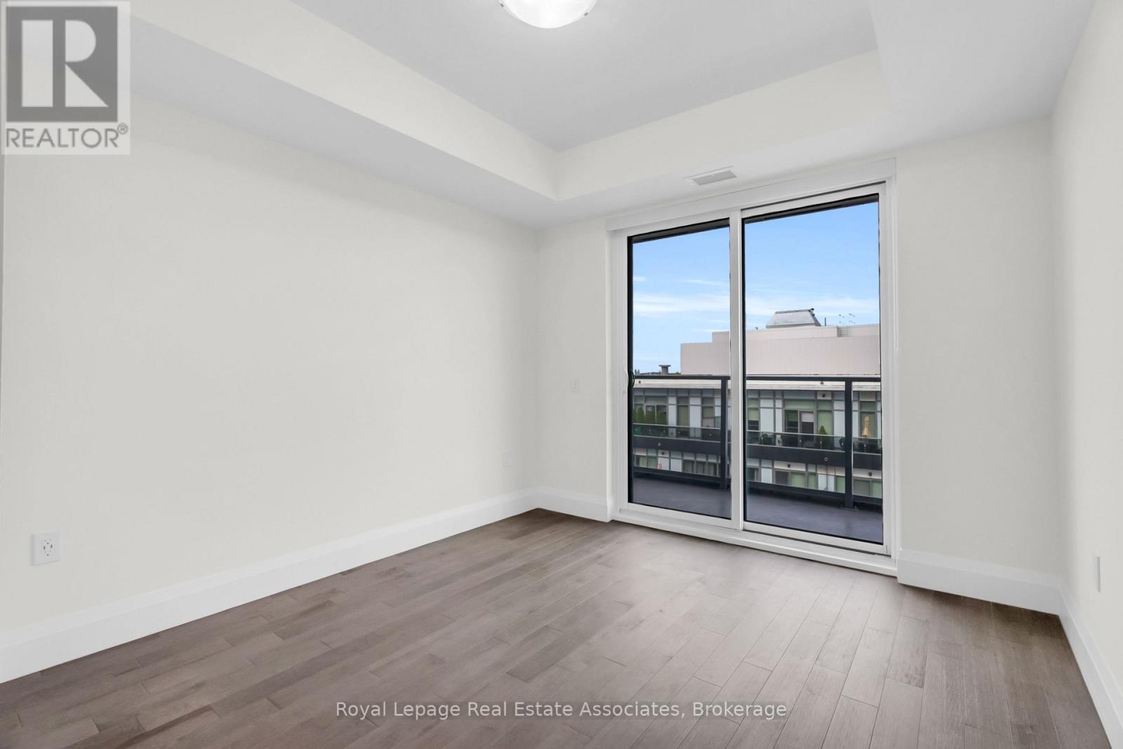 1212 - 93 Arthur Street S, Guelph, ON - Indoor Photo Showing Other Room