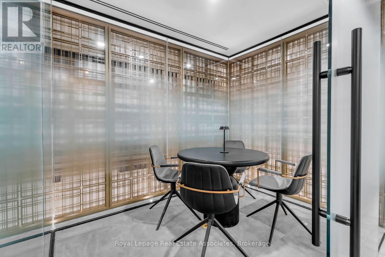 1212 - 93 Arthur Street S, Guelph, ON - Indoor Photo Showing Other Room