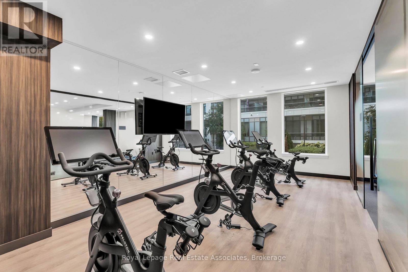 1212 - 93 Arthur Street S, Guelph, ON - Indoor Photo Showing Gym Room