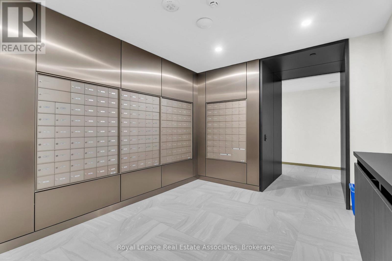 1212 - 93 Arthur Street S, Guelph, ON - Indoor Photo Showing Other Room