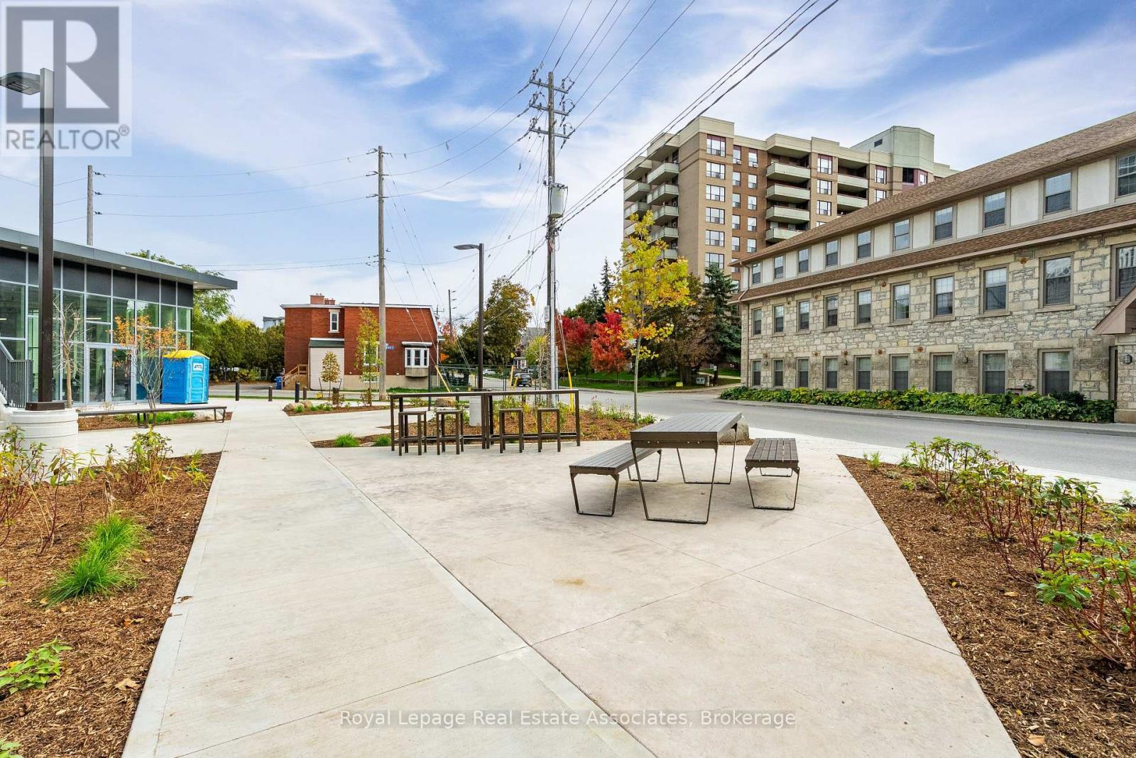 1212 - 93 Arthur Street S, Guelph, ON - Outdoor