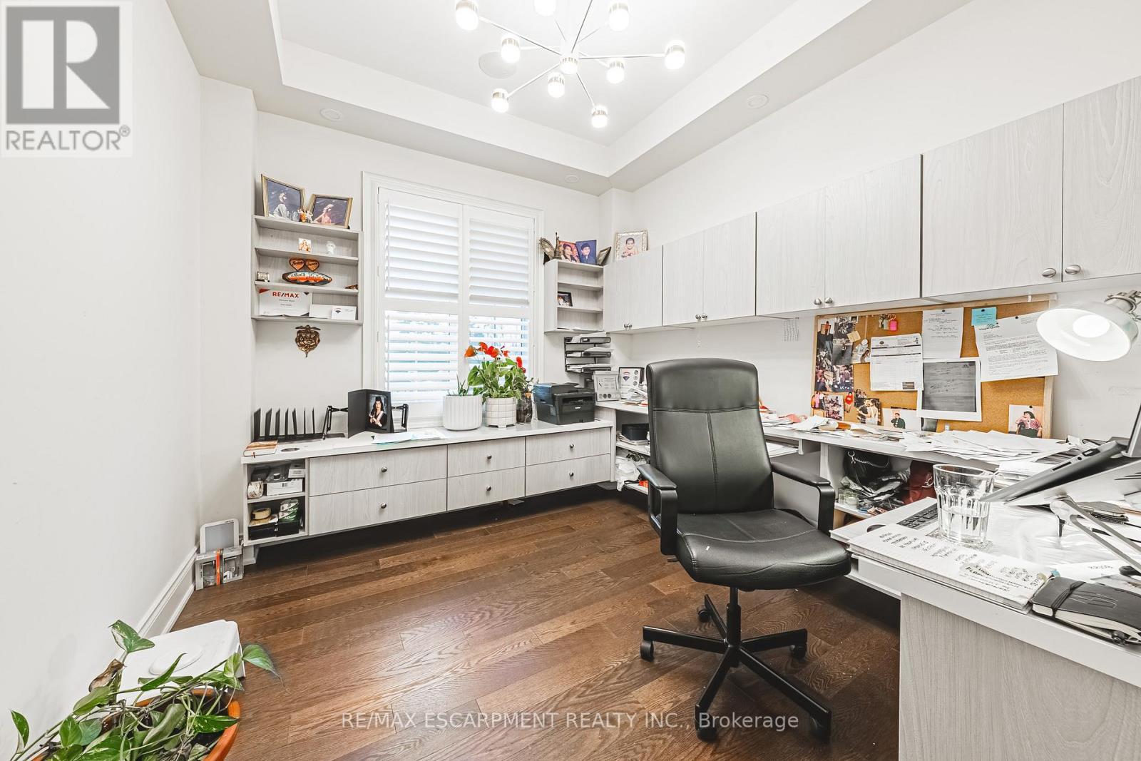 60 Golden Hawk Drive, Hamilton, ON - Indoor Photo Showing Office