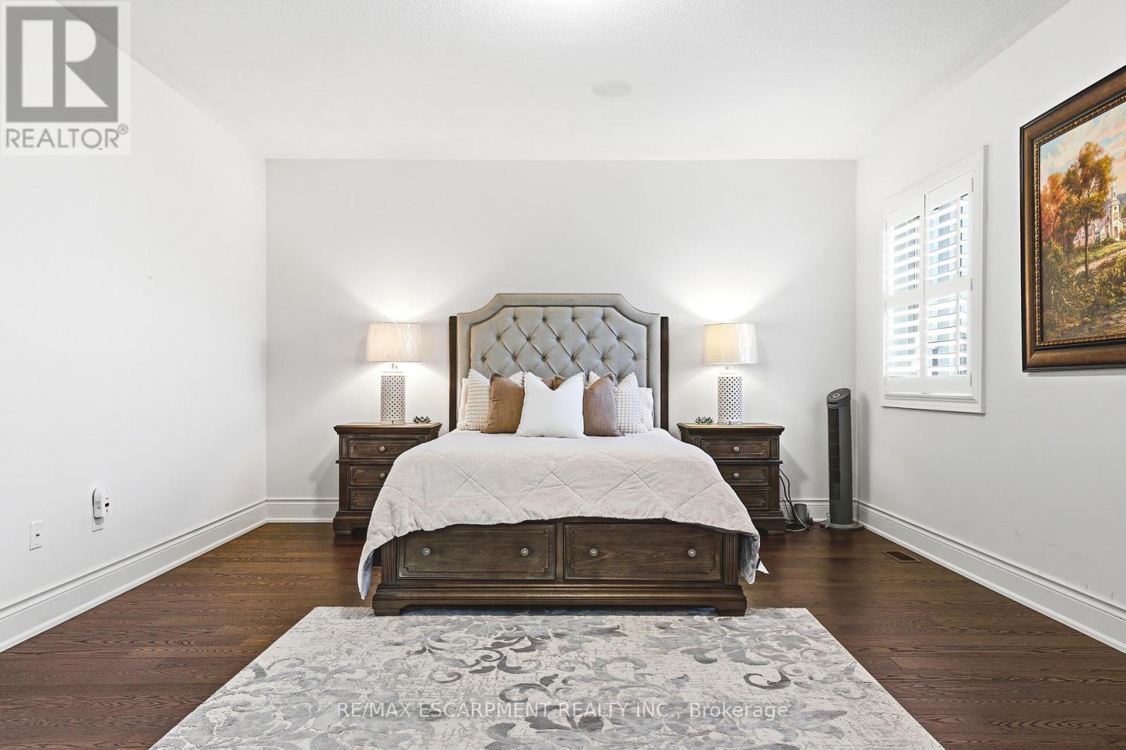 60 Golden Hawk Drive, Hamilton, ON - Indoor Photo Showing Bedroom