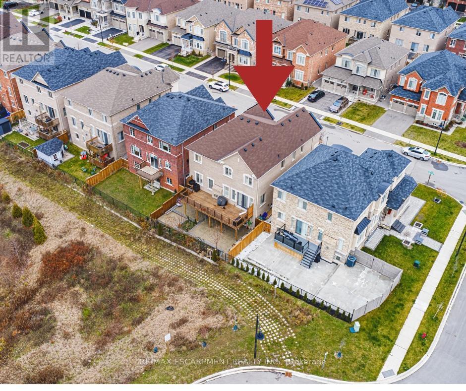 60 Golden Hawk Drive, Hamilton, ON - Outdoor With View