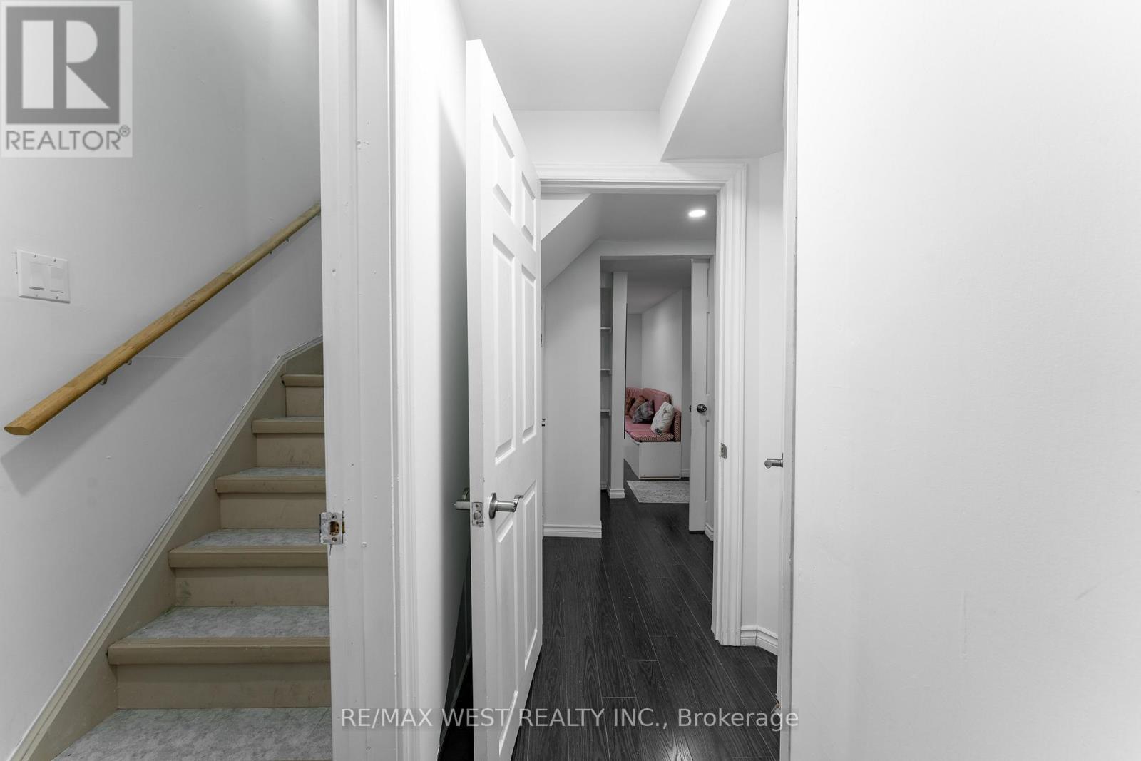 721 Acadia Drive, Hamilton, ON - Indoor Photo Showing Other Room