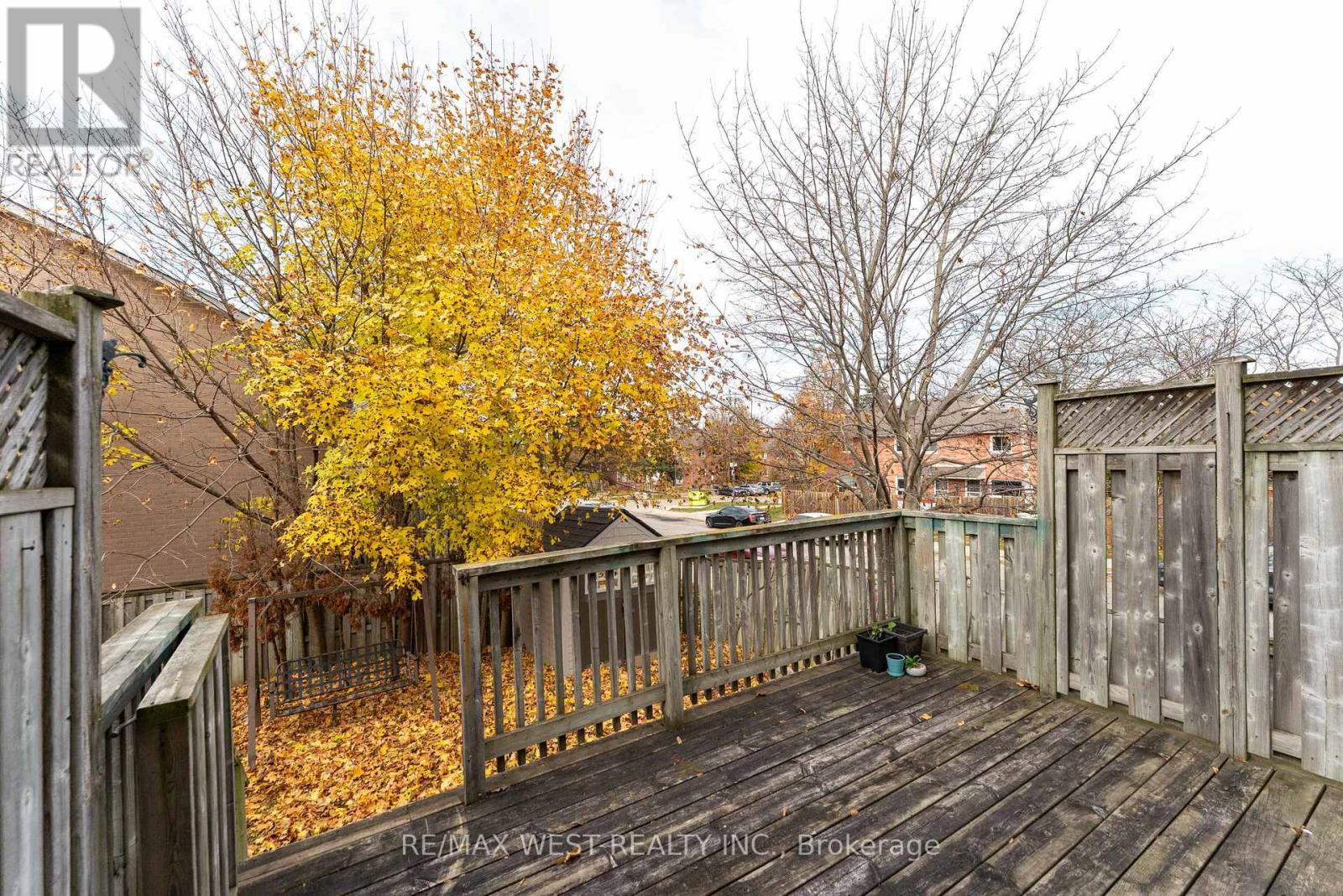 721 Acadia Drive, Hamilton, ON - Outdoor