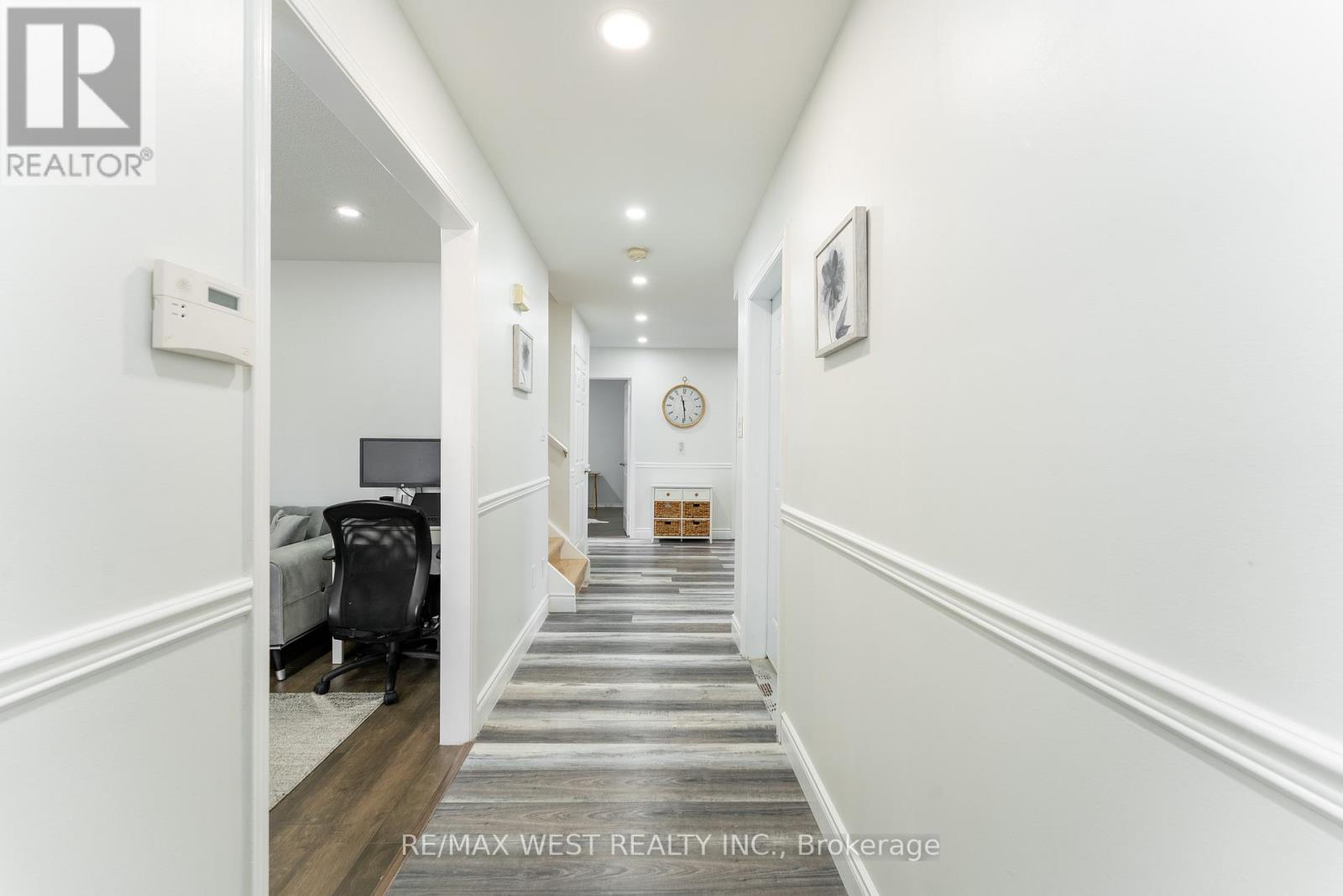 721 Acadia Drive, Hamilton, ON - Indoor Photo Showing Other Room