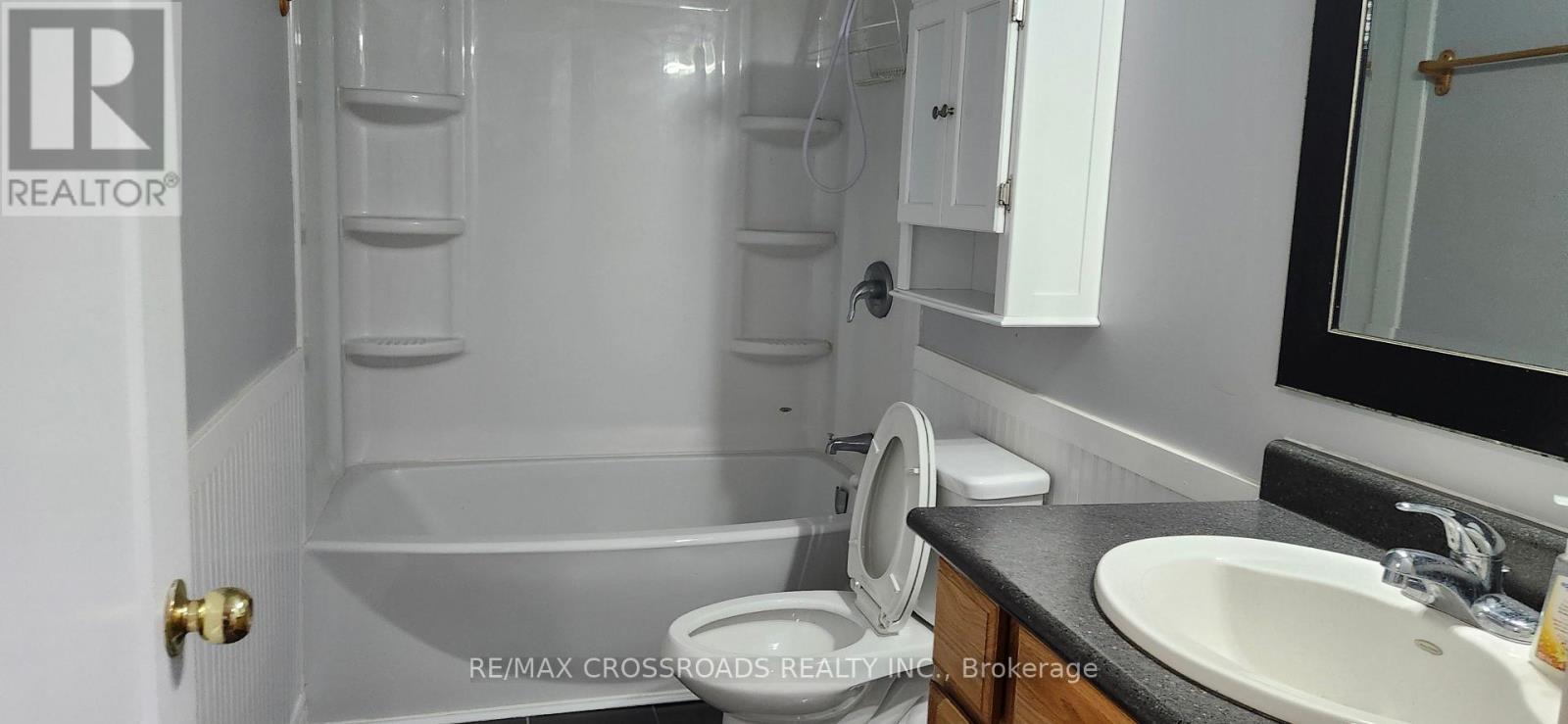 Lower Level Unit - 39 Reid Street, Quinte West, ON - Indoor Photo Showing Bathroom