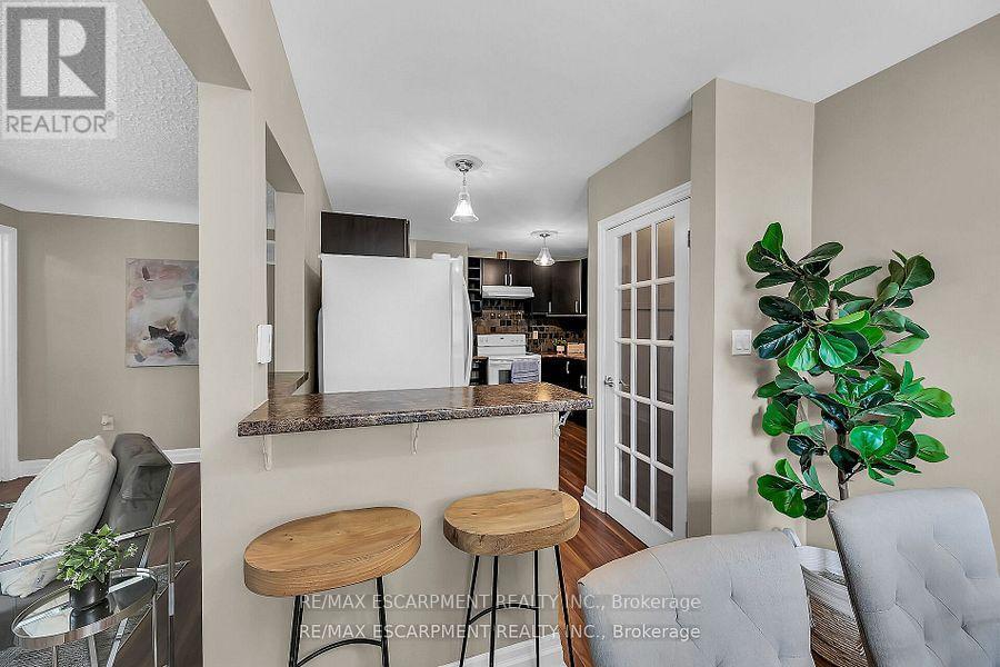 160 Elizabeth Crescent, Haldimand, ON - Indoor Photo Showing Dining Room