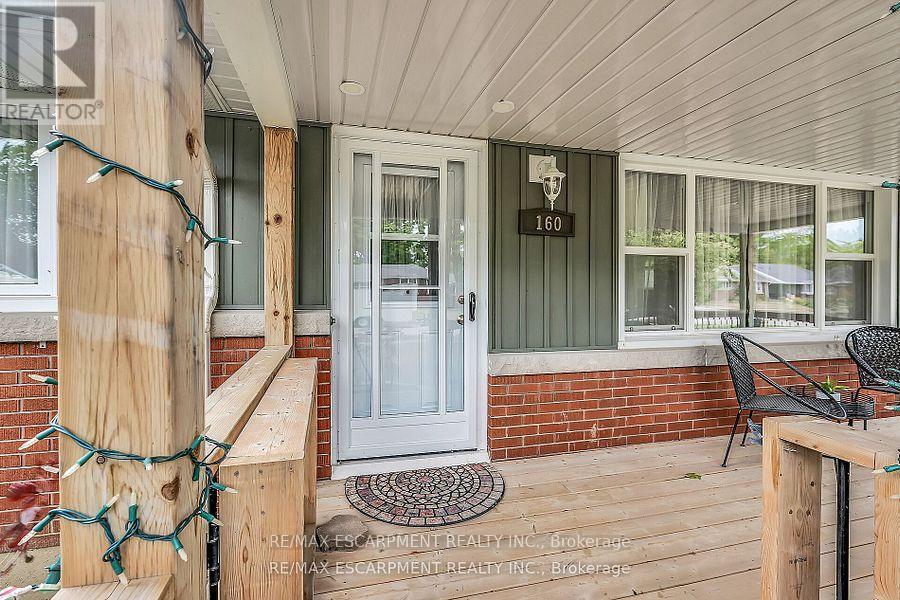 160 Elizabeth Crescent, Haldimand, ON - Outdoor With Deck Patio Veranda With Exterior
