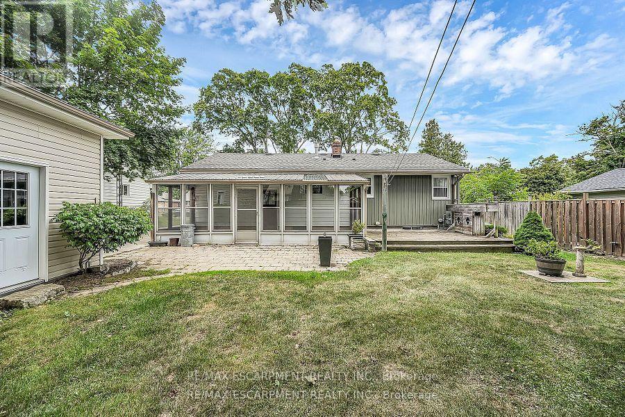 160 Elizabeth Crescent, Haldimand, ON - Outdoor With Deck Patio Veranda