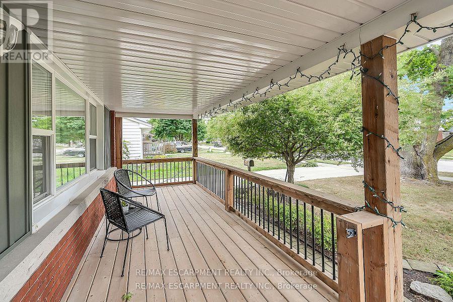 160 Elizabeth Crescent, Haldimand, ON - Outdoor With Deck Patio Veranda With Exterior