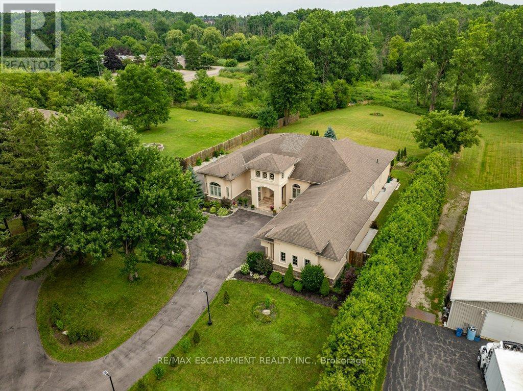 2462 No 2 Side Road, Burlington, ON - Outdoor