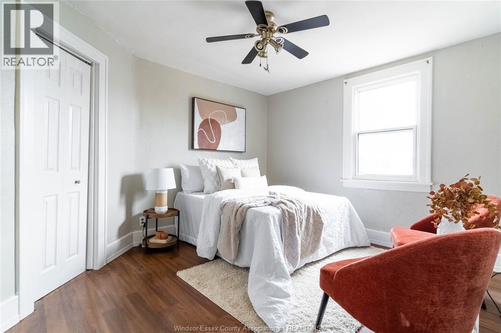 1161 Elm, Windsor, ON - Indoor Photo Showing Bedroom