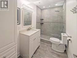 Ensuite bathroom -