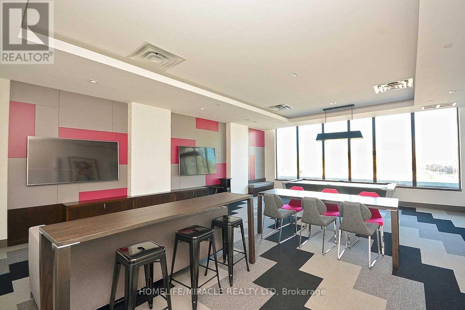 3708 - 510 Curran Place, Mississauga, ON - Indoor Photo Showing Other Room