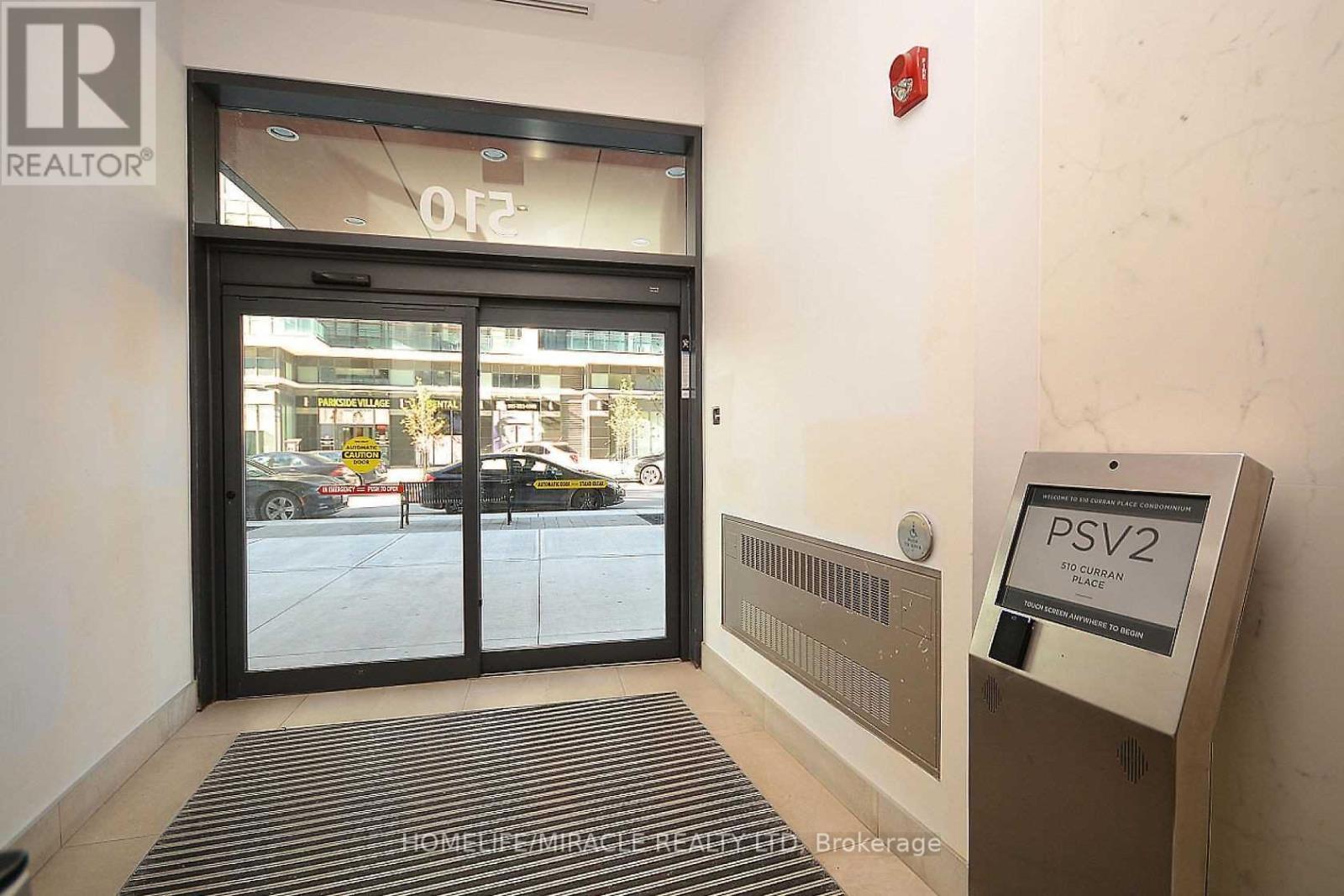 3708 - 510 Curran Place, Mississauga, ON - Indoor Photo Showing Other Room