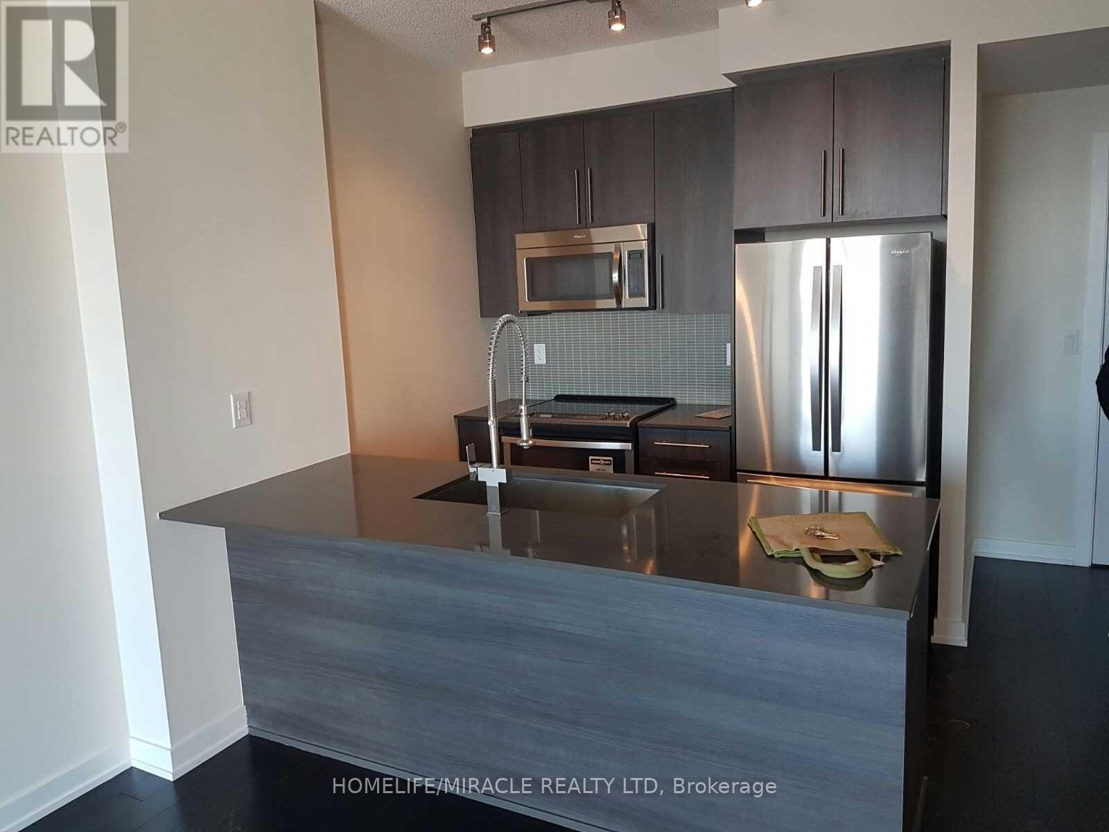 3708 - 510 Curran Place, Mississauga, ON - Indoor Photo Showing Kitchen With Upgraded Kitchen