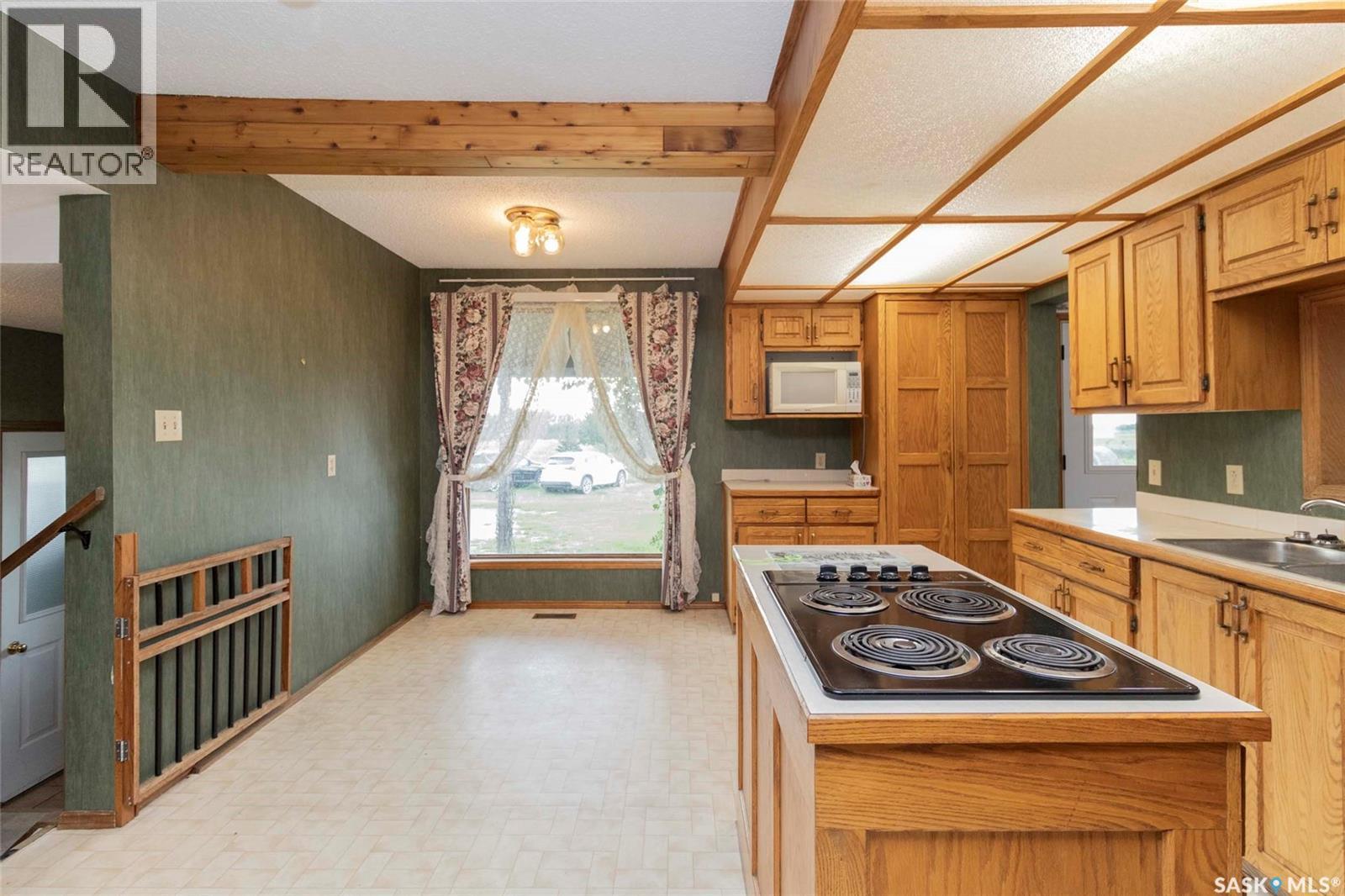 Bittner Acreage, Corman Park Rm No. 344, SK - Indoor Photo Showing Kitchen
