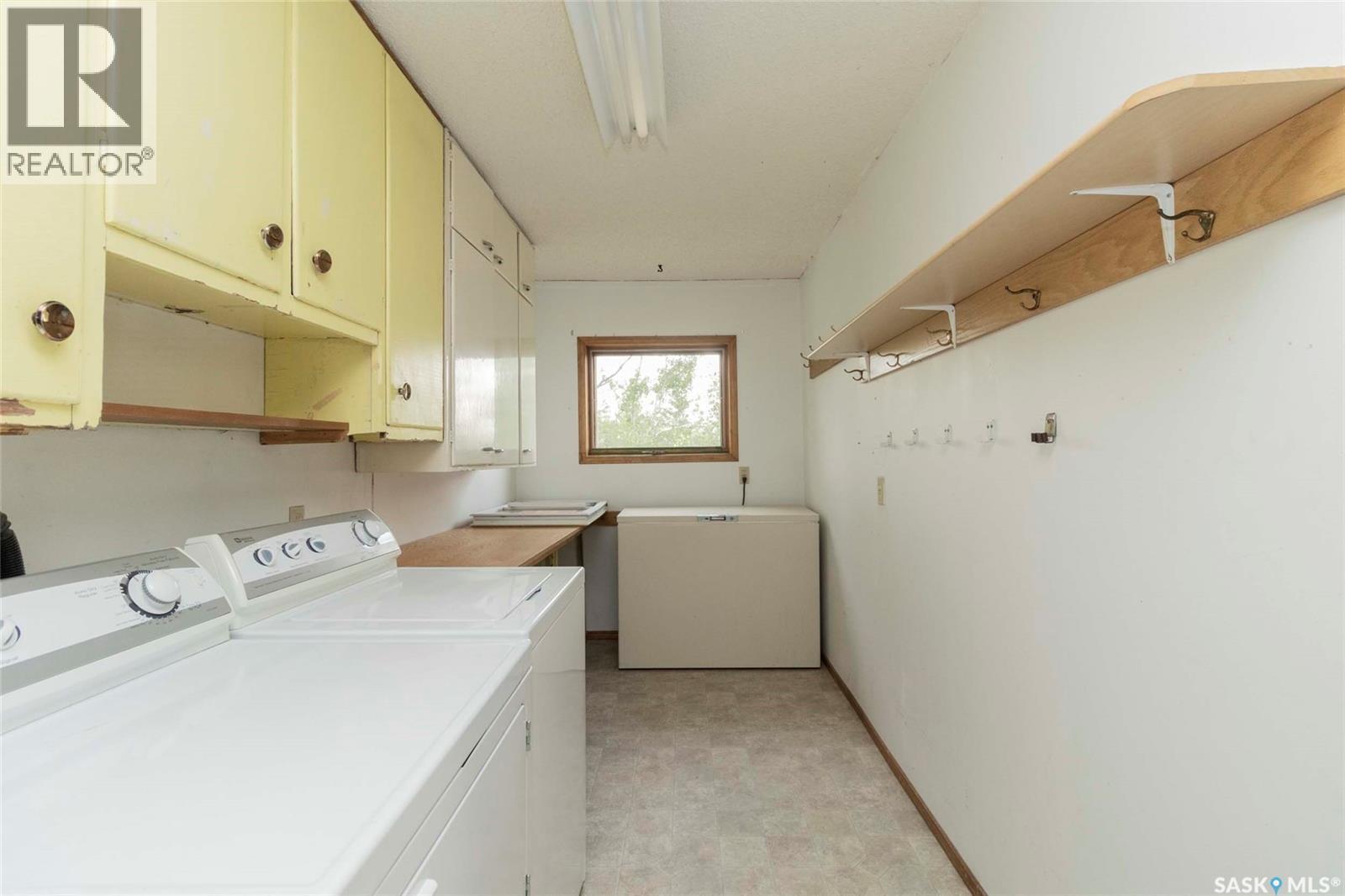 Bittner Acreage, Corman Park Rm No. 344, SK - Indoor Photo Showing Laundry Room