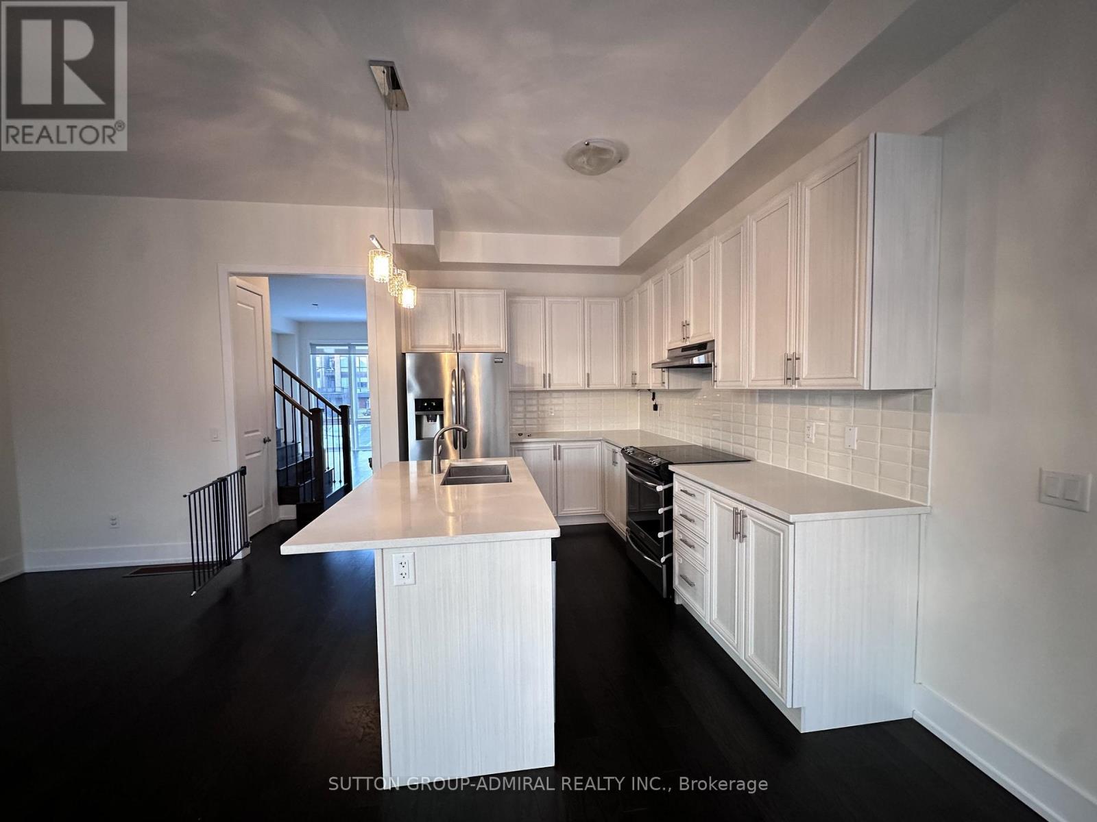 14 Allerton Road, Vaughan, ON - Indoor Photo Showing Kitchen With Double Sink