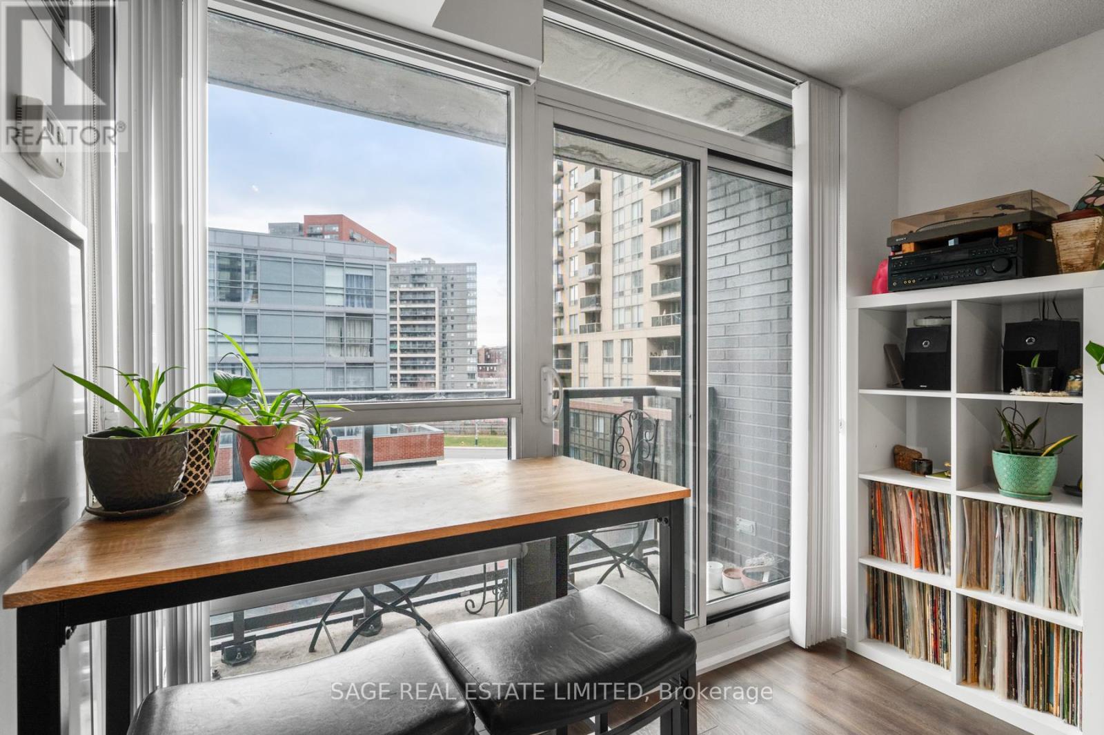 710 - 68 Abell Street, Toronto, ON - Indoor