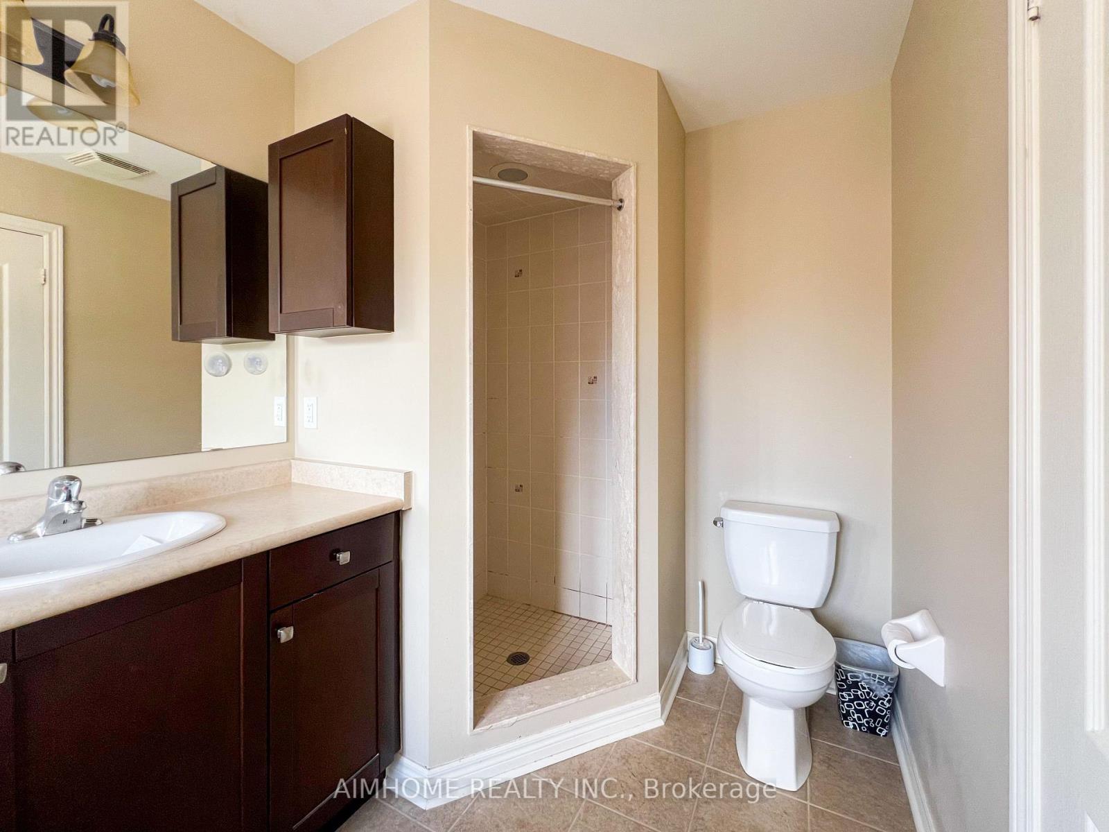 4439 Centretown Way, Mississauga, ON - Indoor Photo Showing Bathroom