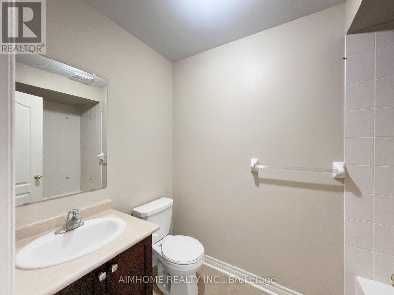 4439 Centretown Way, Mississauga, ON - Indoor Photo Showing Bathroom