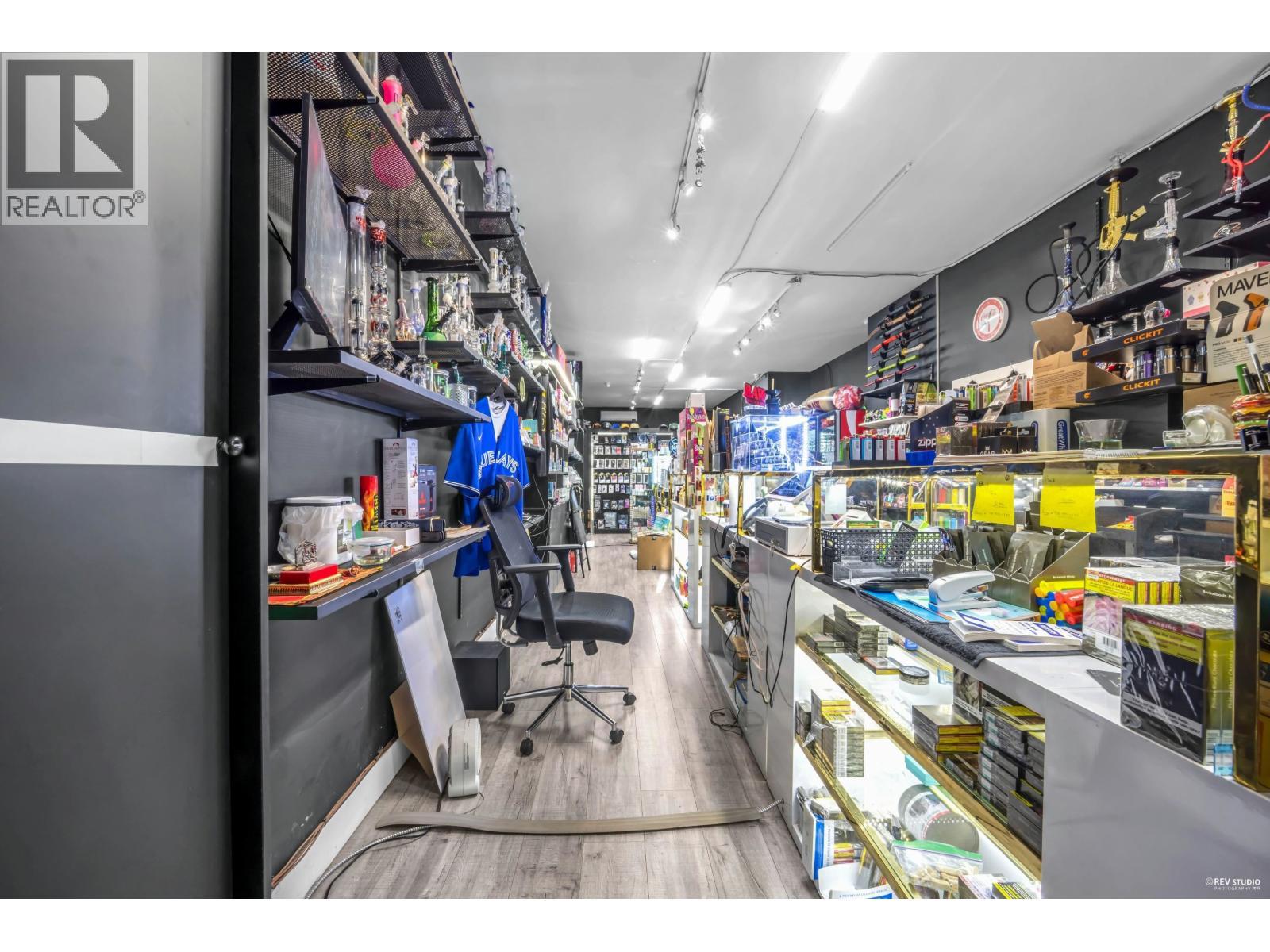 3243 W Broadway, Vancouver, BC