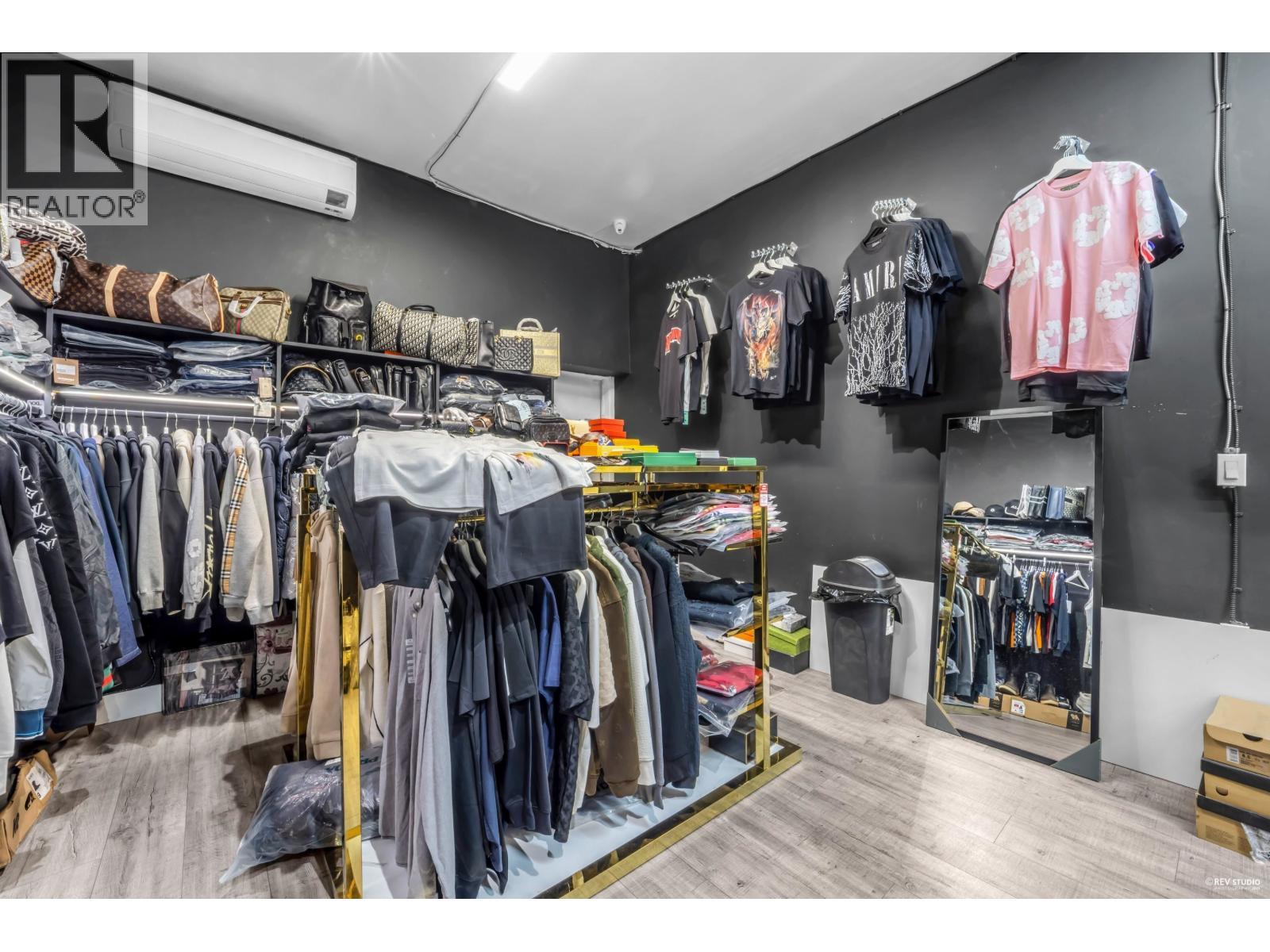 3243 W Broadway, Vancouver, BC