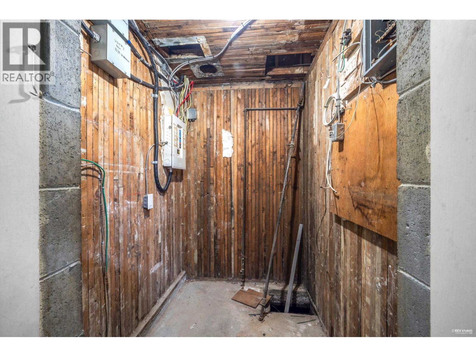 3243 W Broadway, Vancouver, BC