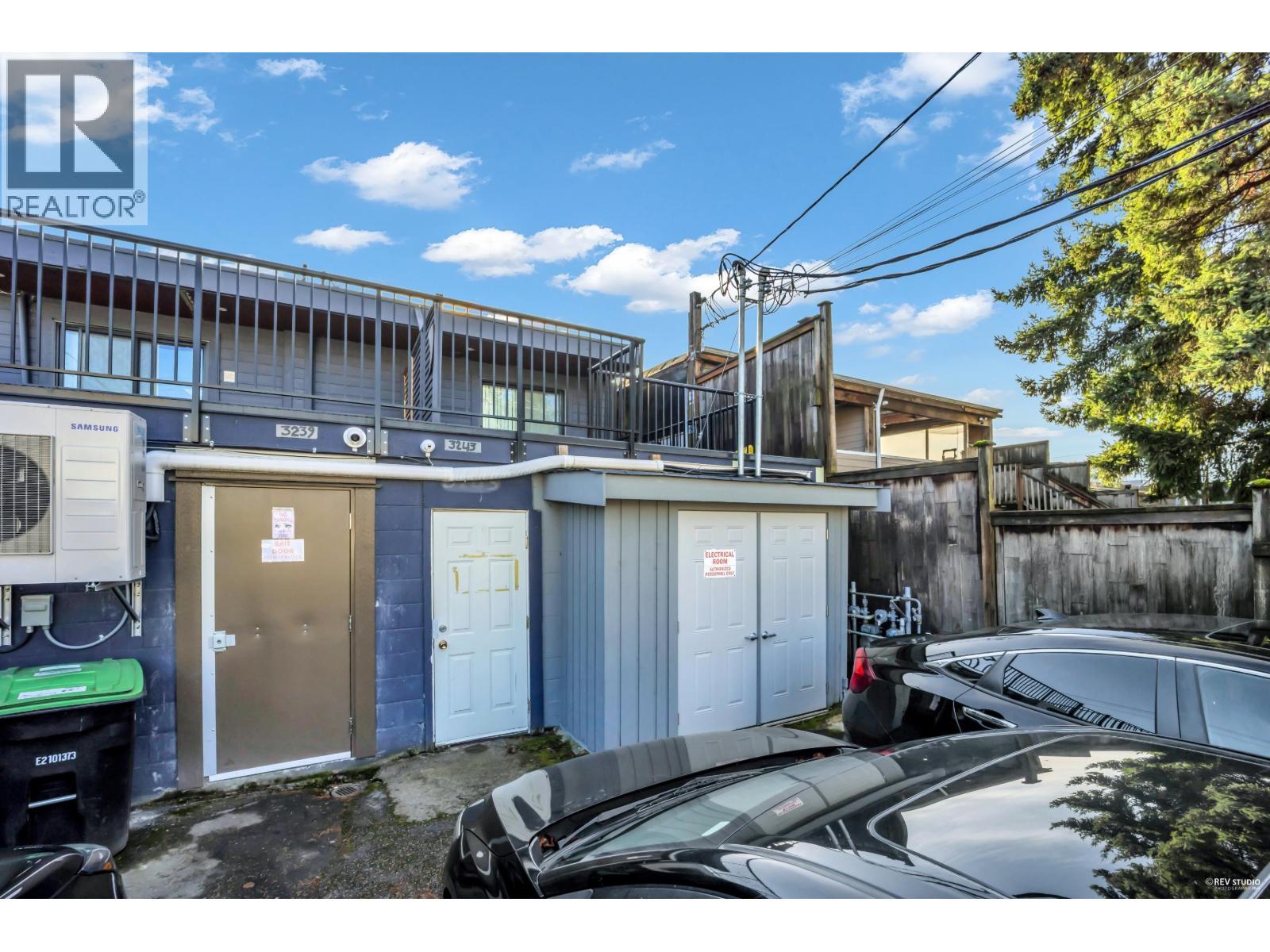 3243 W Broadway, Vancouver, BC