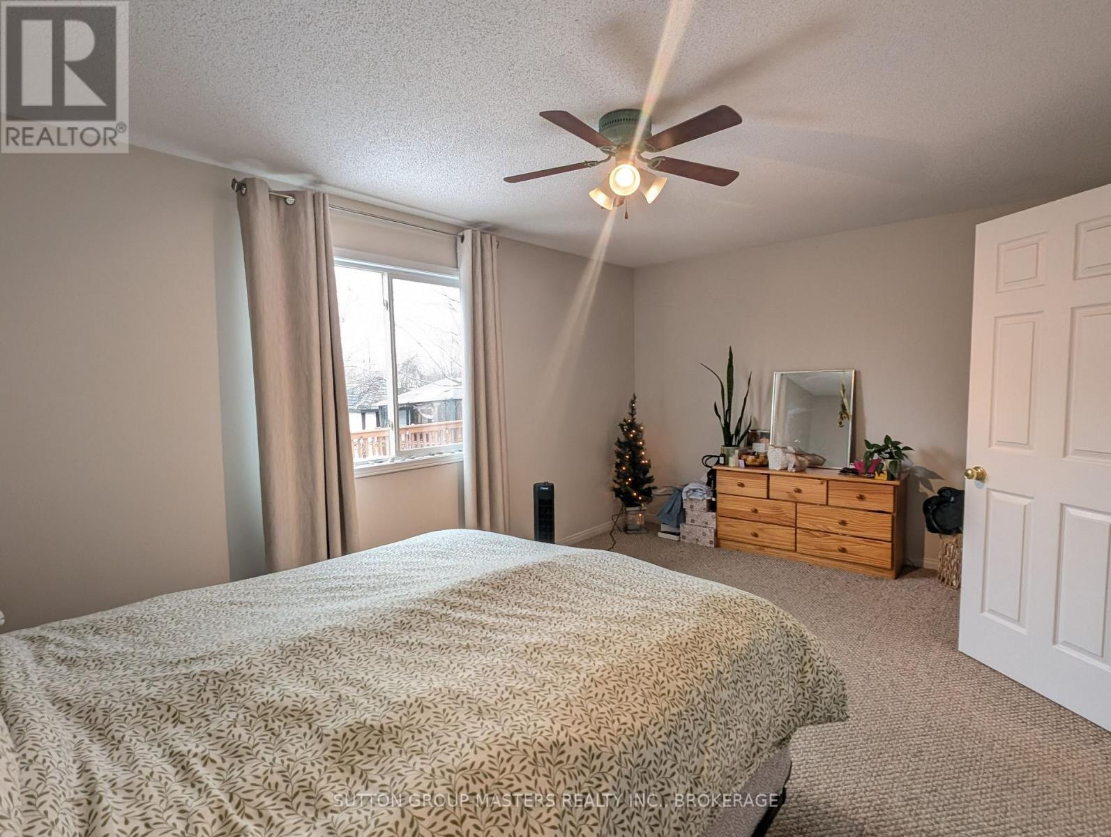 544 Freeman Crescent, Kingston (Kingston East (Incl Barret Crt)), ON - Indoor Photo Showing Bedroom