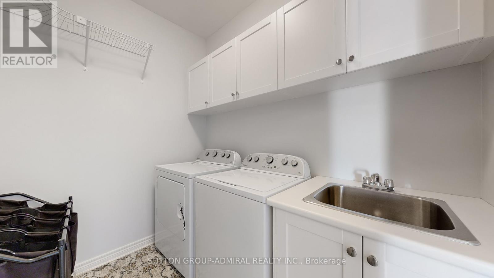 6 Andreeta Drive, Vaughan, ON - Indoor Photo Showing Laundry Room
