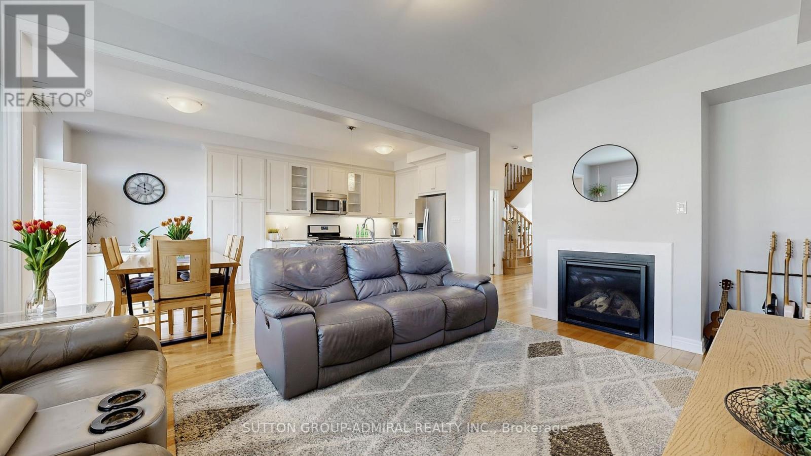 6 Andreeta Drive, Vaughan, ON - Indoor Photo Showing Living Room With Fireplace